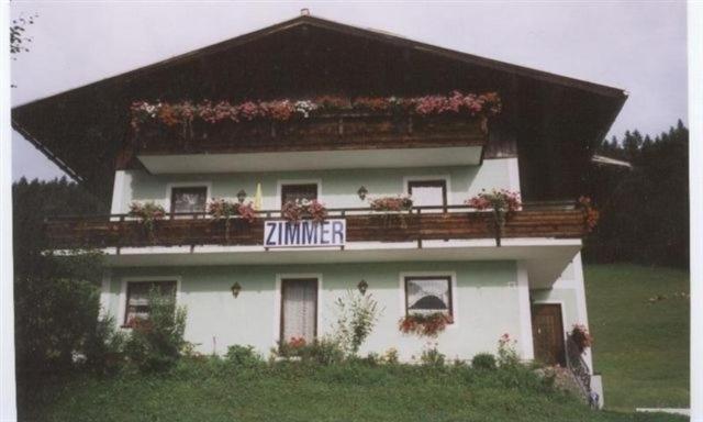 Privatzimmer Anneliese Hotel Gosau Exterior photo